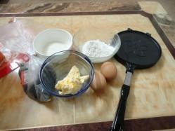 黑芝麻蛋卷的做法步骤1