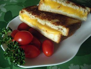 烤奶酪三明治的做法步骤7
