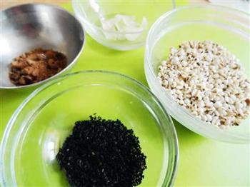 营养黑米粥的做法图解3