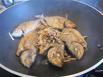 黄豆酱烧海鱼的做法图解4