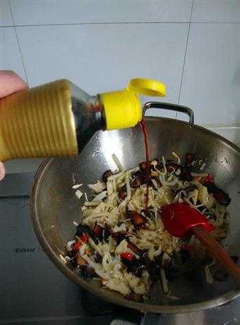 广西酸笋炒酱油肉的做法步骤12