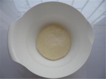 酸奶拧结小面包的做法步骤2