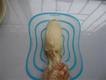 酸奶拧结小面包的做法步骤4