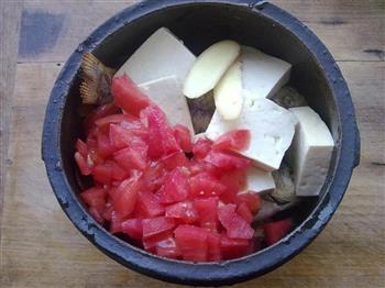 砂锅鲫鱼炖豆腐的做法步骤2