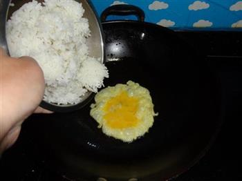蛋炒饭的做法步骤3