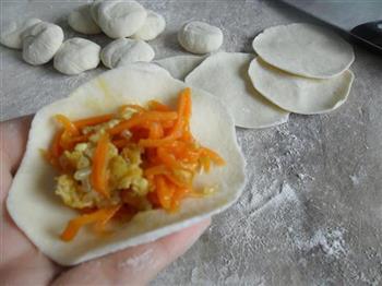 胡萝卜鸡蛋饺子的做法图解8