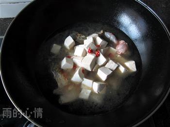 鲢鱼头炖豆腐的做法步骤4