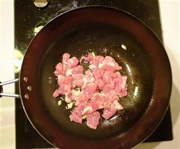 蒜苗炒肉的做法图解4