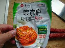 韩国泡菜香肠炒饭的做法步骤1