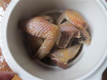 清炖红枣鸽子汤的做法图解4