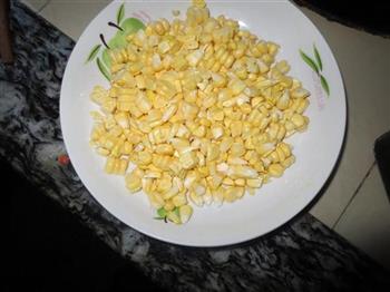翻炒玉米粒的做法图解1