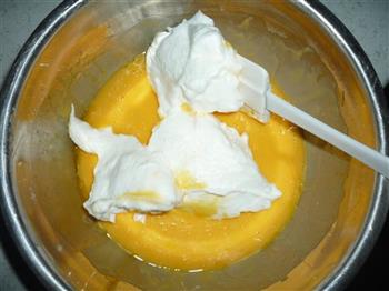 橙汁蛋糕卷的做法步骤5