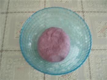香葱芝麻紫薯饼的做法步骤2