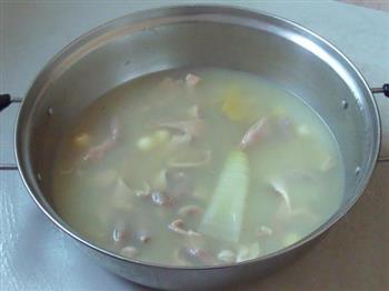 莲子猪肚汤的做法步骤4