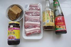 蚝油豆干烧肉的做法步骤1
