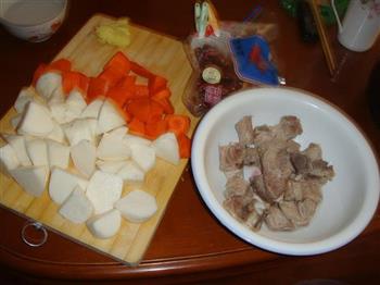 胡萝卜山药排骨汤的做法步骤3