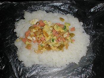 榨菜火腿糯米卷的做法步骤13
