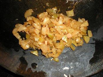 榨菜火腿糯米卷的做法步骤9