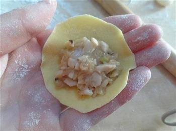 三色双菇鲈鱼饺子的做法图解10