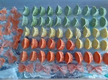 三色双菇鲈鱼饺子的做法图解16