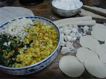 小蒜鸡蛋馍花素饺子的做法步骤6