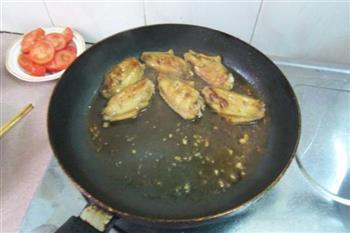 叉烧酱焖鸡翅的做法步骤7