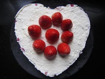 草莓慕斯蛋糕的做法图解17