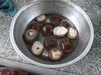 海米香菇扒油菜的做法步骤5