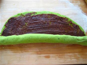 菠菜豆沙卷的做法步骤8
