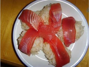 冰鲜三文鱼寿司的做法步骤6