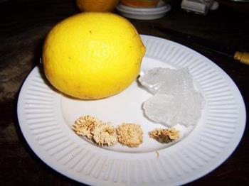 柠檬蜂蜜菊花茶的做法步骤1
