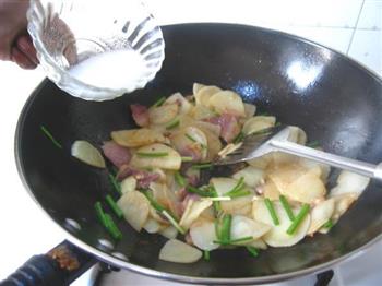 香葱腊肉土豆片的做法步骤9