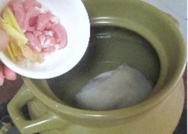 淮山鸡汤的做法步骤4