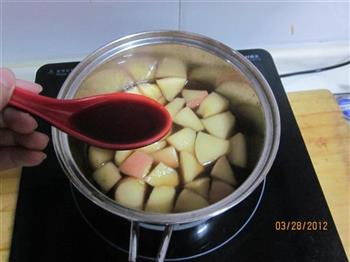 红酒煮苹果的做法步骤5