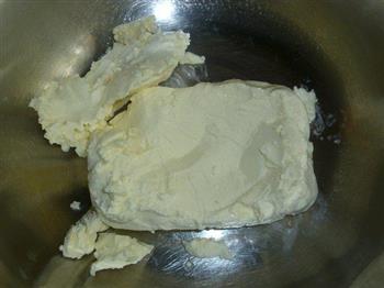酸奶乳酪蛋糕的做法步骤1