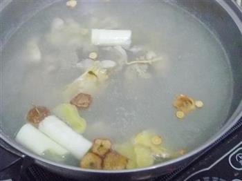 参芪猴头菇排骨汤的做法步骤6