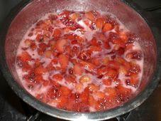 自制草莓果酱的做法步骤6