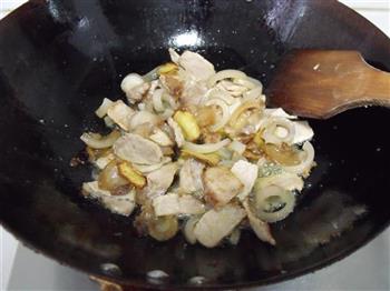 杏鲍菇洋葱干煸肉片的做法步骤3