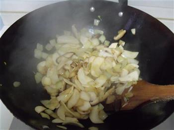 杏鲍菇洋葱干煸肉片的做法步骤5