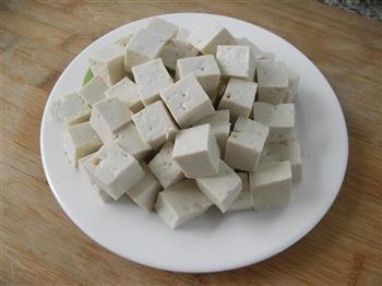 香椿芽拌豆腐的做法步骤2