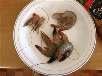 鲜虾芦笋米饭塔的做法步骤1