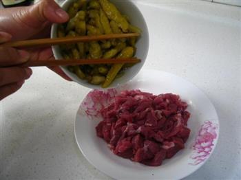 野山椒炝牛肉的做法步骤5