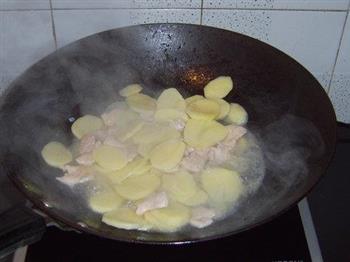马铃薯炒肉片的做法图解7