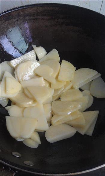红烧土豆片的做法步骤2