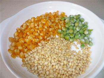 松子玉米的做法步骤1