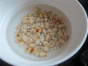 木棉花煲猪骨汤的做法步骤5