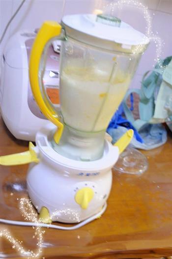 芒果酸奶奶昔的做法步骤4