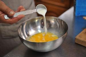 蛋包饭的做法步骤9