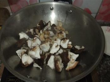 香菇炒肉片的做法步骤5
