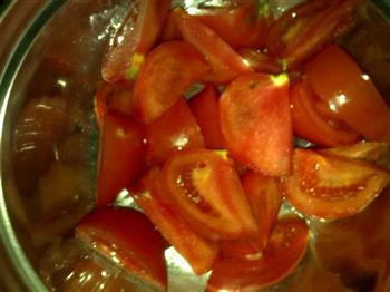 西红柿粉条鸡蛋汤的做法步骤2